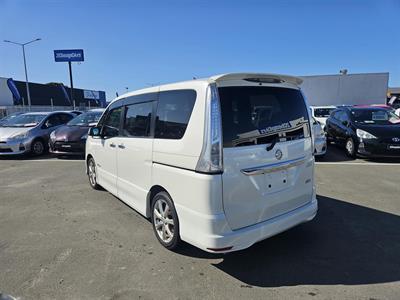 2013 Nissan Serena Hybrid