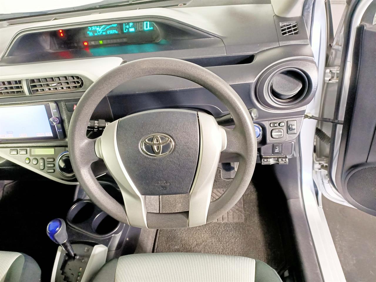 2013 Toyota Aqua Hybrid