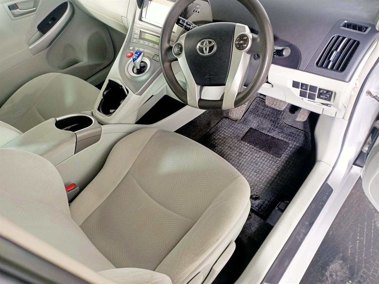 2014 Toyota Prius Hybrid