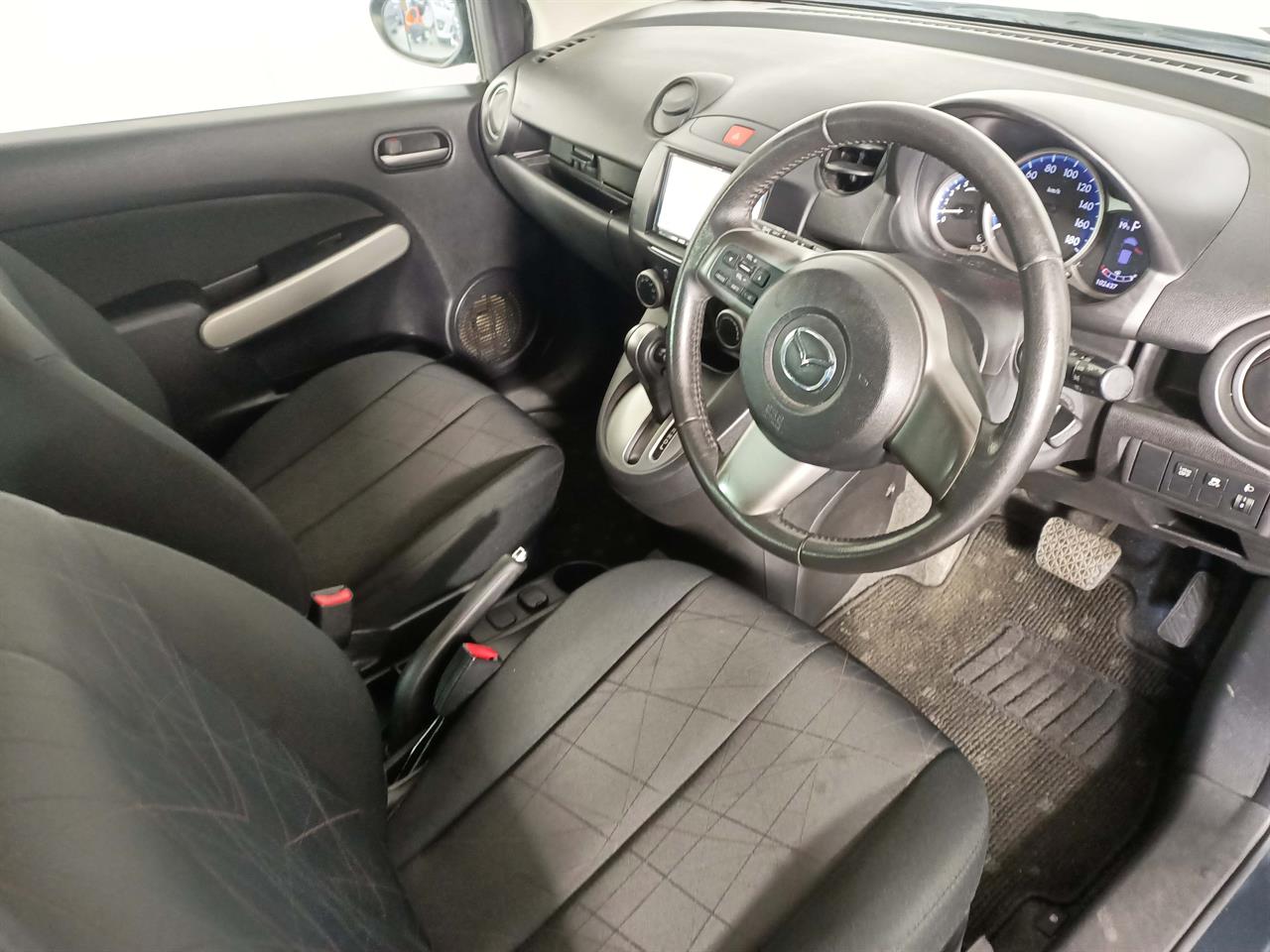 2012 Mazda Demio 2 SkyActive