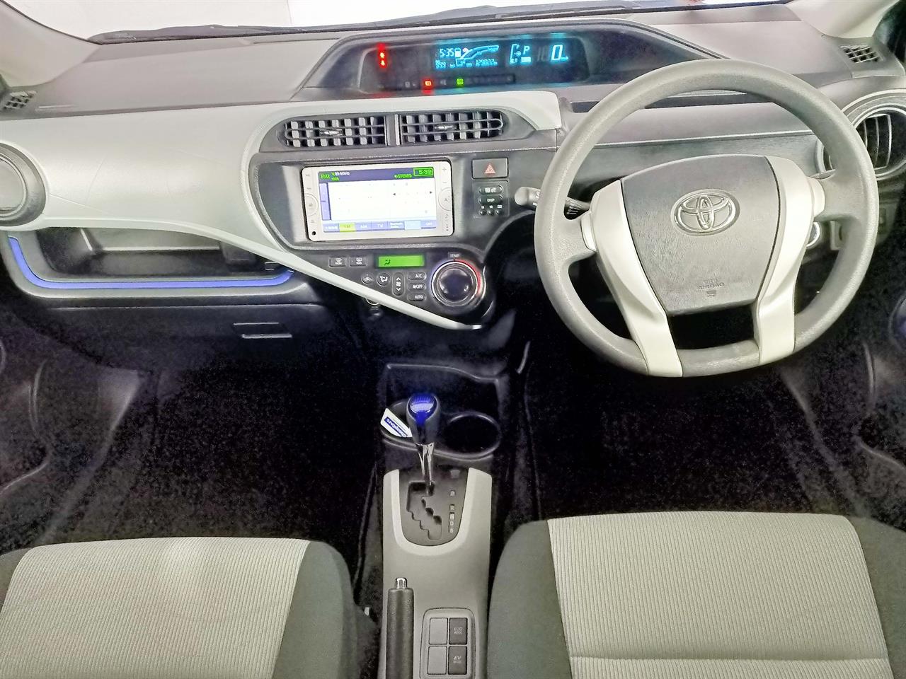 2013 Toyota Aqua Hybrid