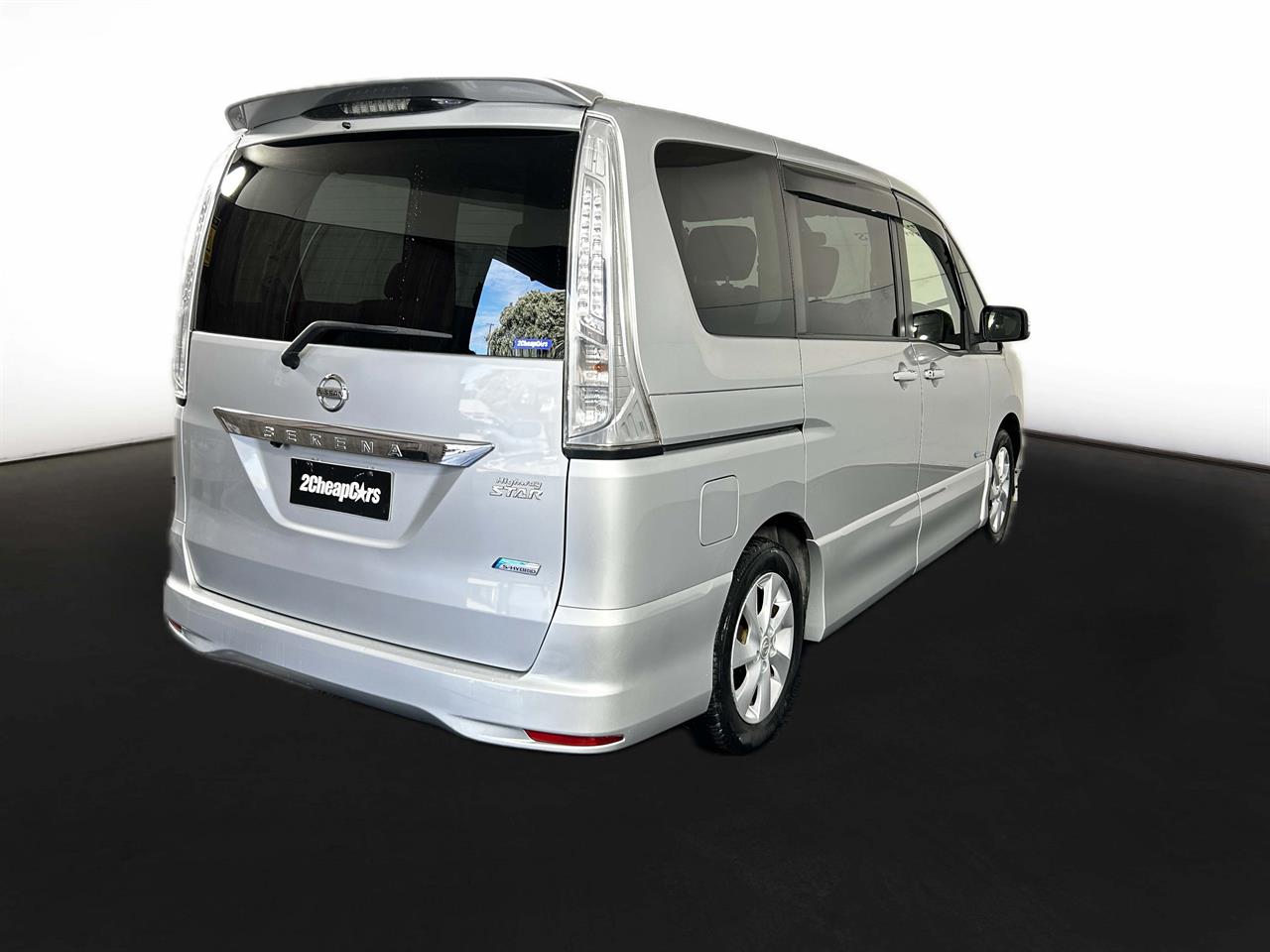 2013 Nissan Serena Hybrid