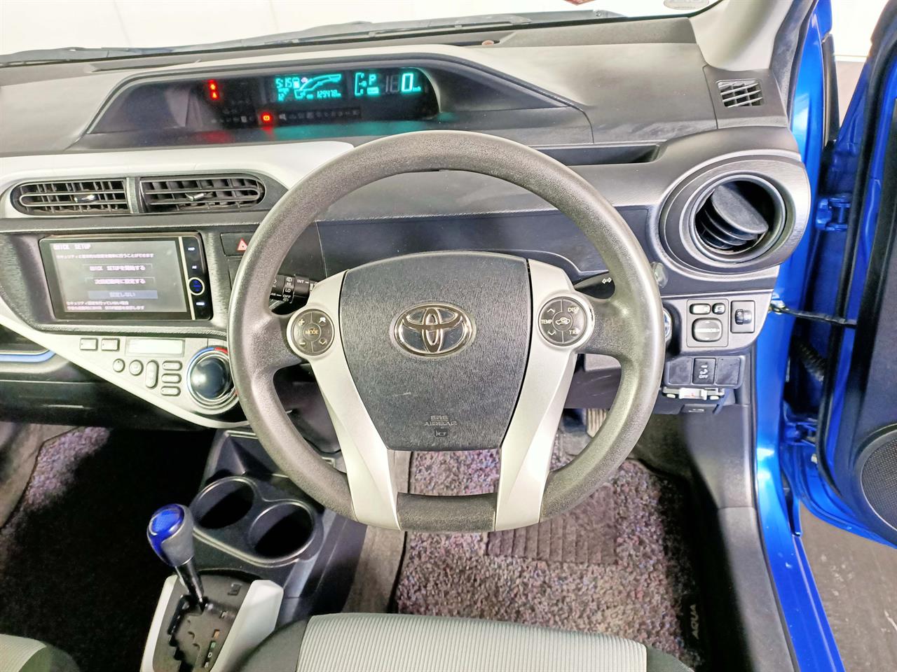 2013 Toyota Aqua Hybrid