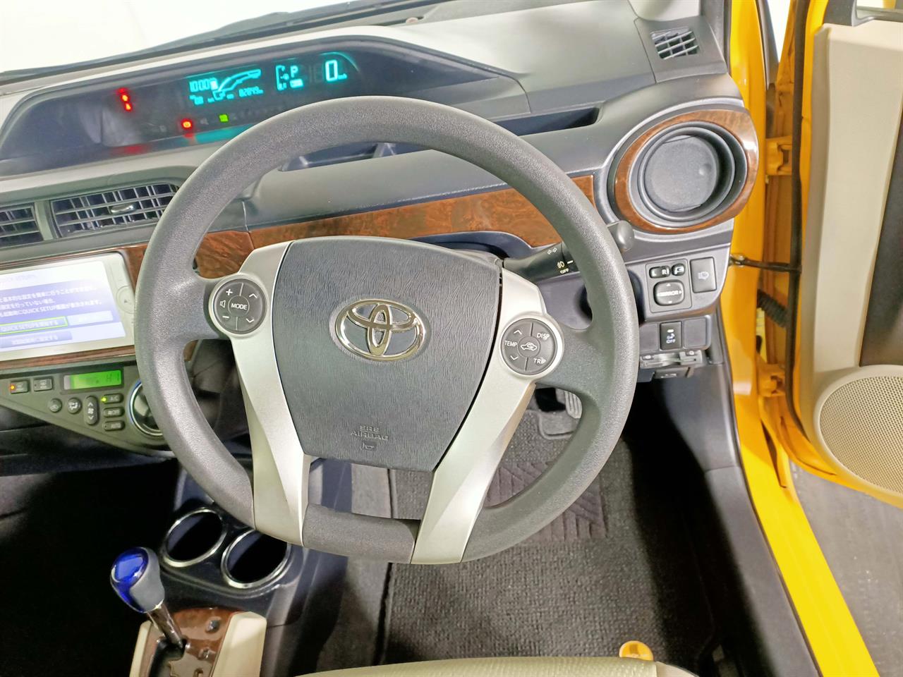 2013 Toyota Aqua Hybrid