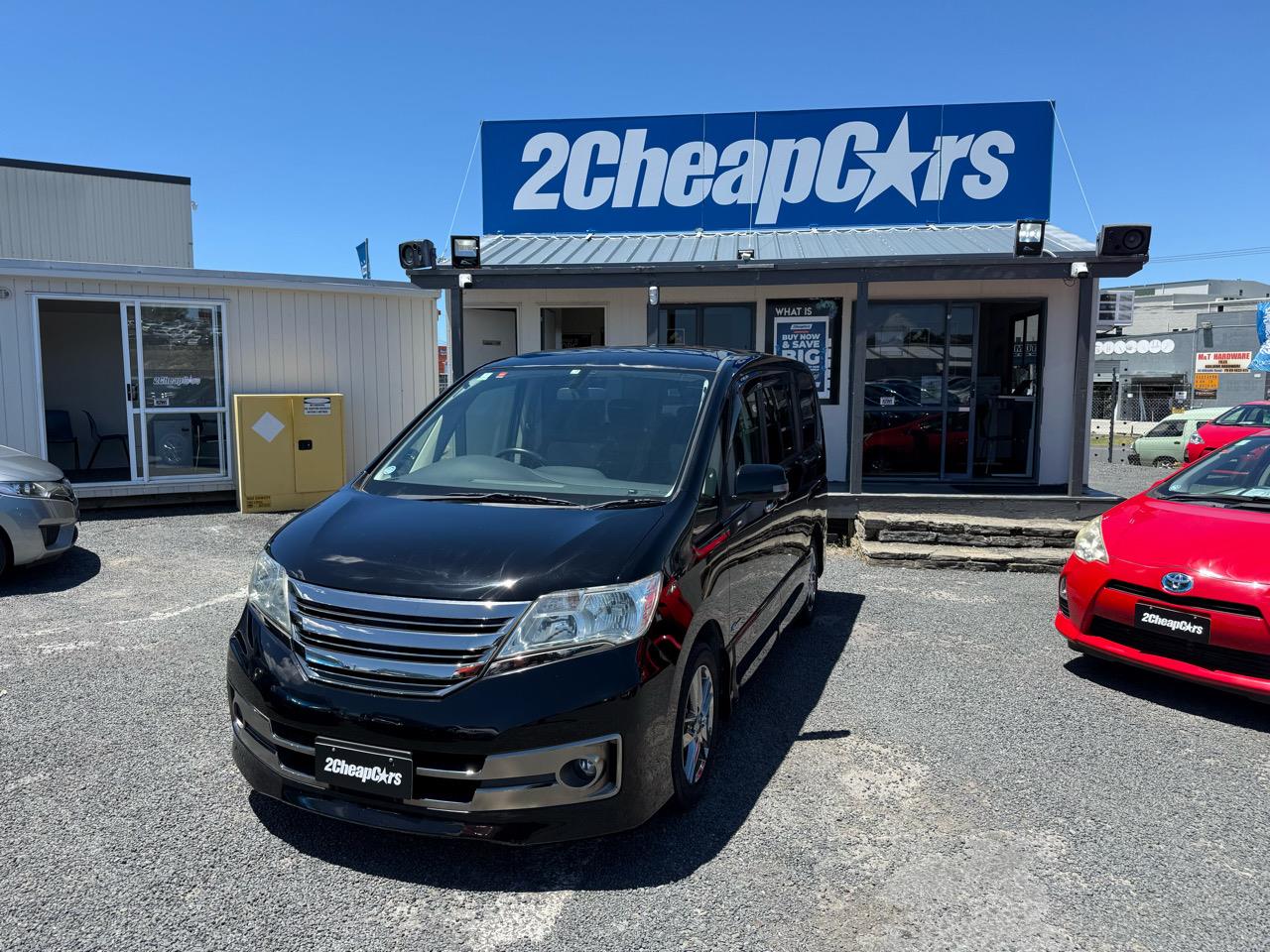 2013 Nissan Serena Hybrid