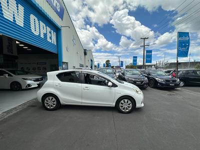 2012 Toyota Aqua Hybrid