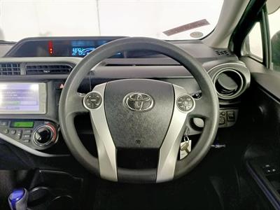 2013 Toyota Aqua Hybrid