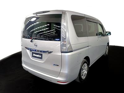 2016 Nissan Serena Hybrid