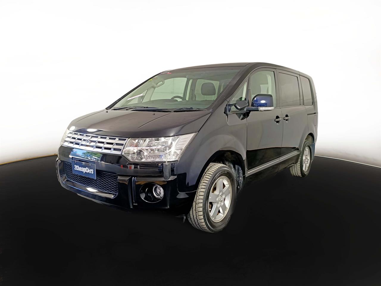 2009 Mitsubishi Delica 7 Seats