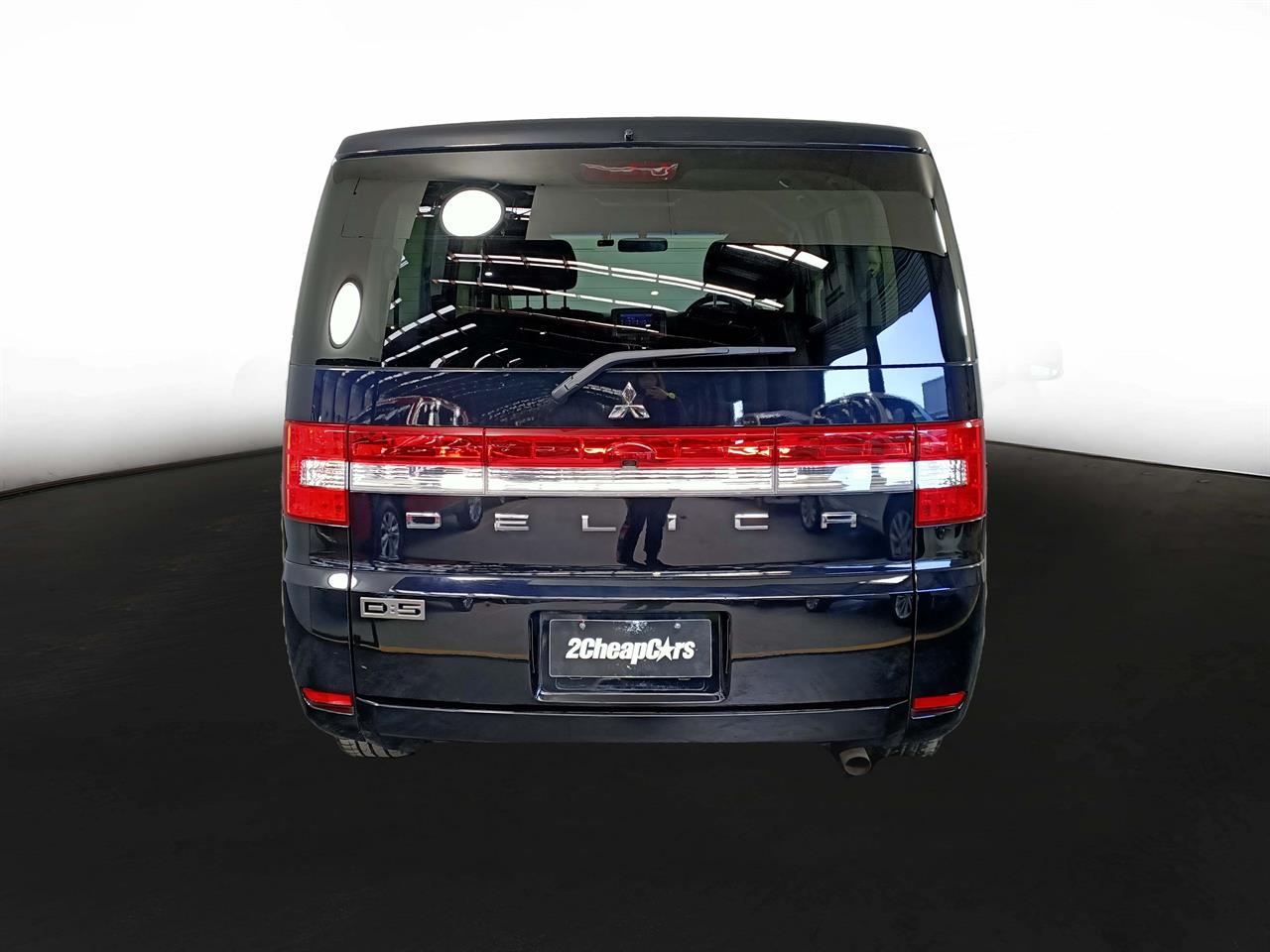 2009 Mitsubishi Delica 7 Seats