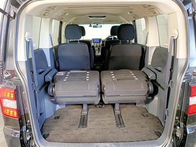 2009 Mitsubishi Delica 7 Seats