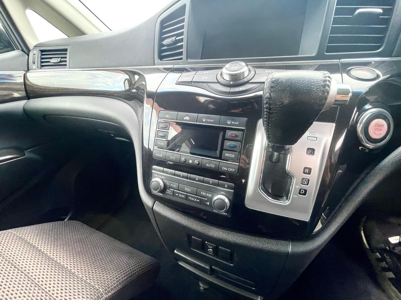 2012 Nissan Elgrand 