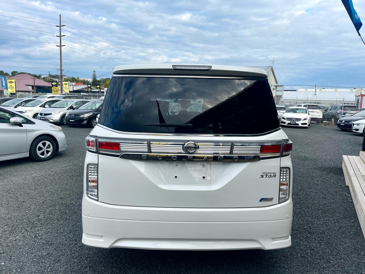 2012 Nissan Elgrand 