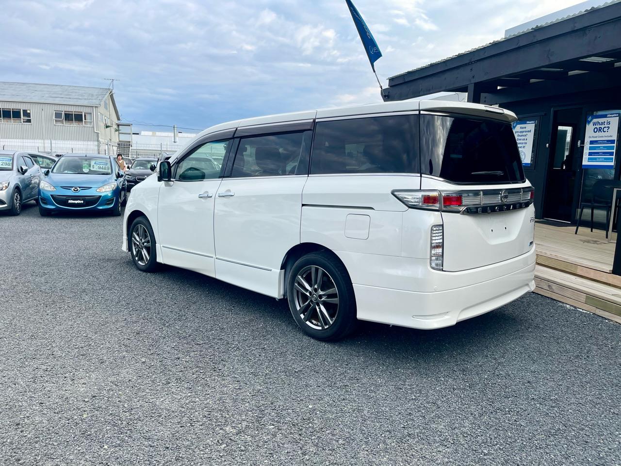 2012 Nissan Elgrand 