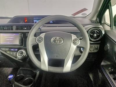 2015 Toyota Aqua Hybrid