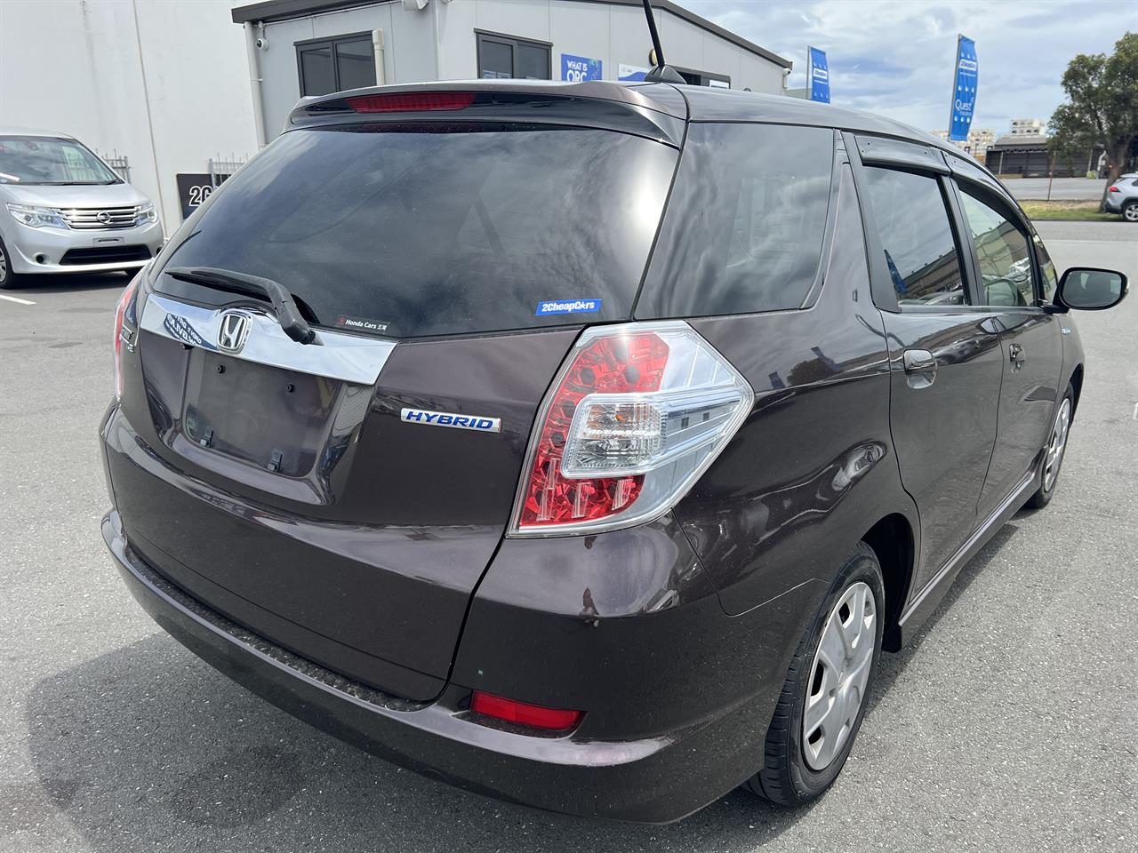 2014 Honda Fit Jazz Shuttle Hybrid