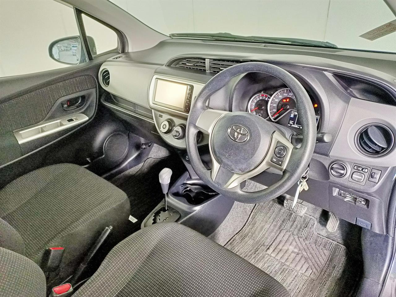 2015 Toyota Vitz 