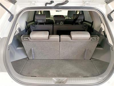 2012 Toyota Prius Alpha 7 Seats