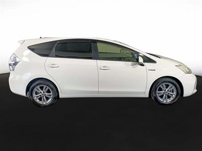 2012 Toyota Prius Alpha 7 Seats