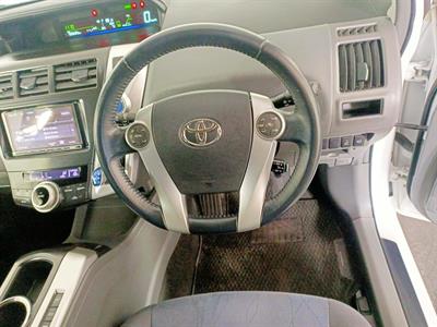 2012 Toyota Prius Alpha 7 Seats