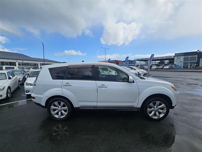 2012 Mitsubishi Outlander 7 Seats