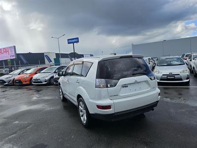 2012 Mitsubishi Outlander 7 Seats