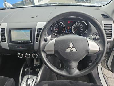 2012 Mitsubishi Outlander 7 Seats