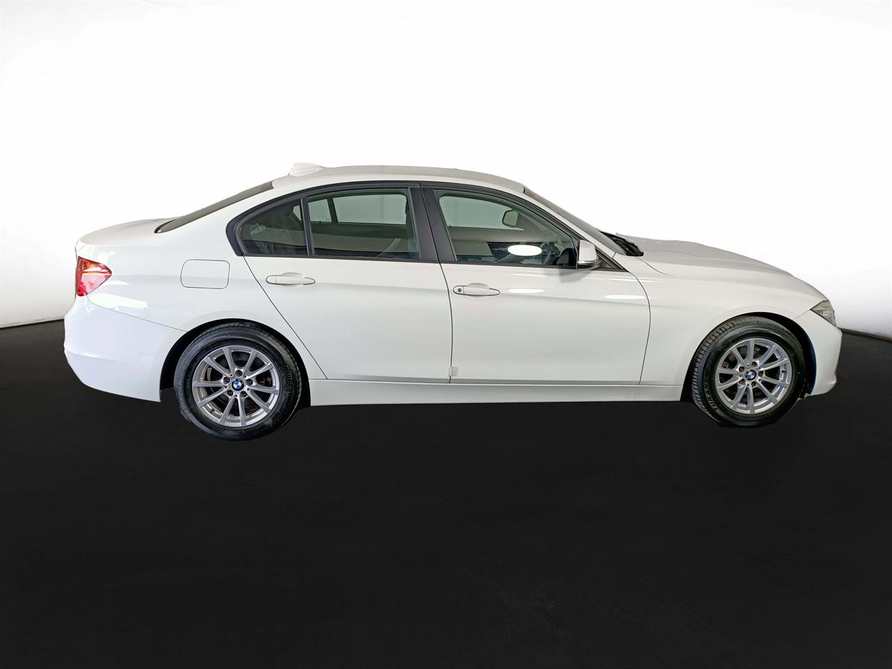 2012 BMW 320i 