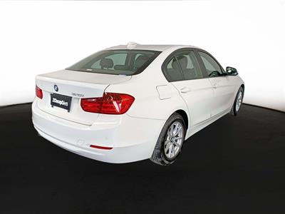 2012 BMW 320i 