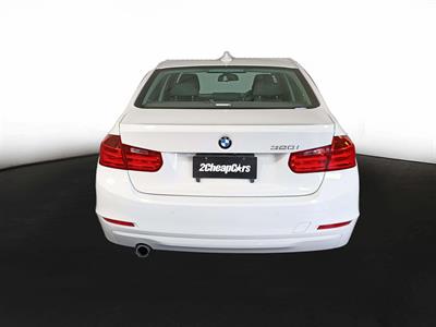 2012 BMW 320i 