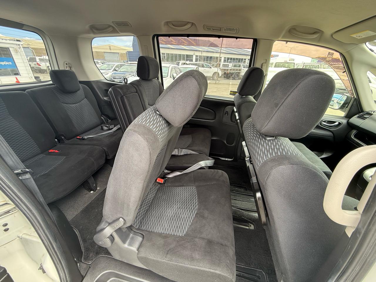 2012 Nissan Serena 