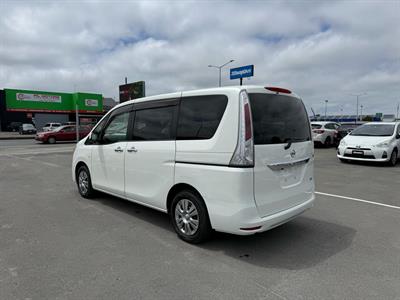 2012 Nissan Serena 