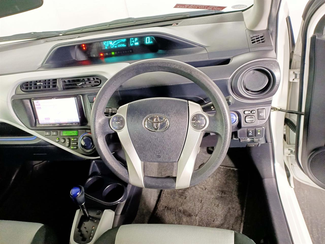 2013 Toyota Aqua Hybrid