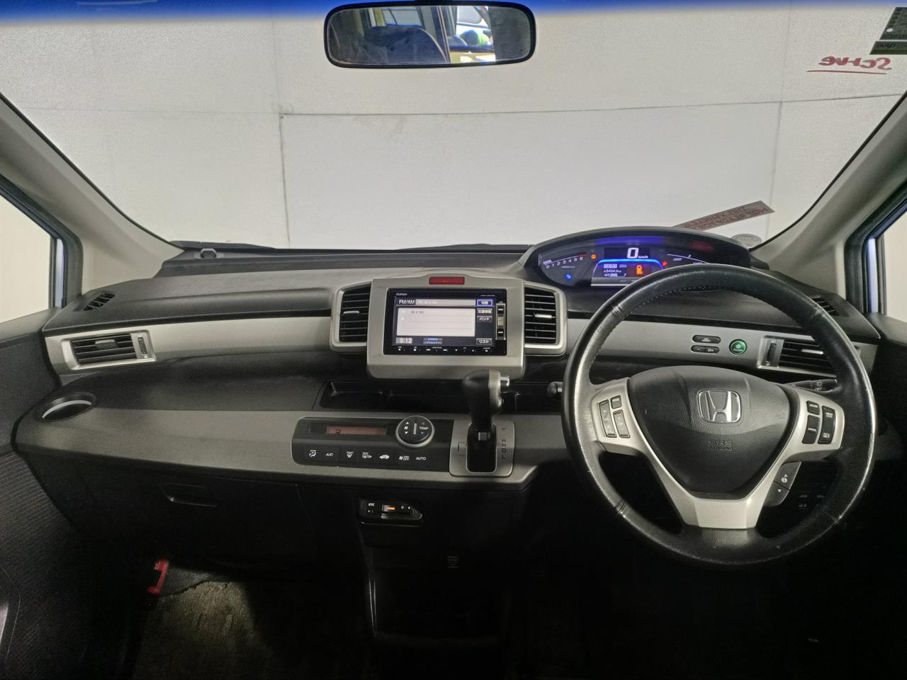 2013 Honda Freed Hybrid