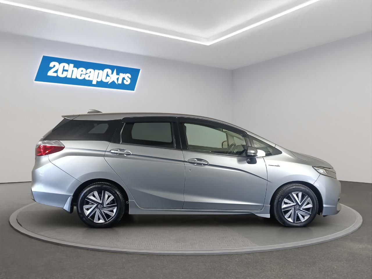 2016 Honda Fit Shuttle Hybrid Facelift