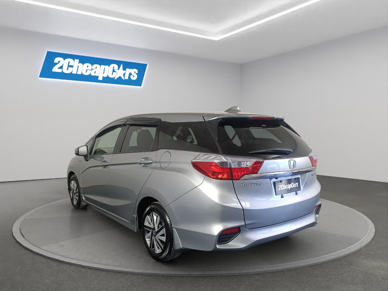 2016 Honda Fit Shuttle Hybrid Facelift