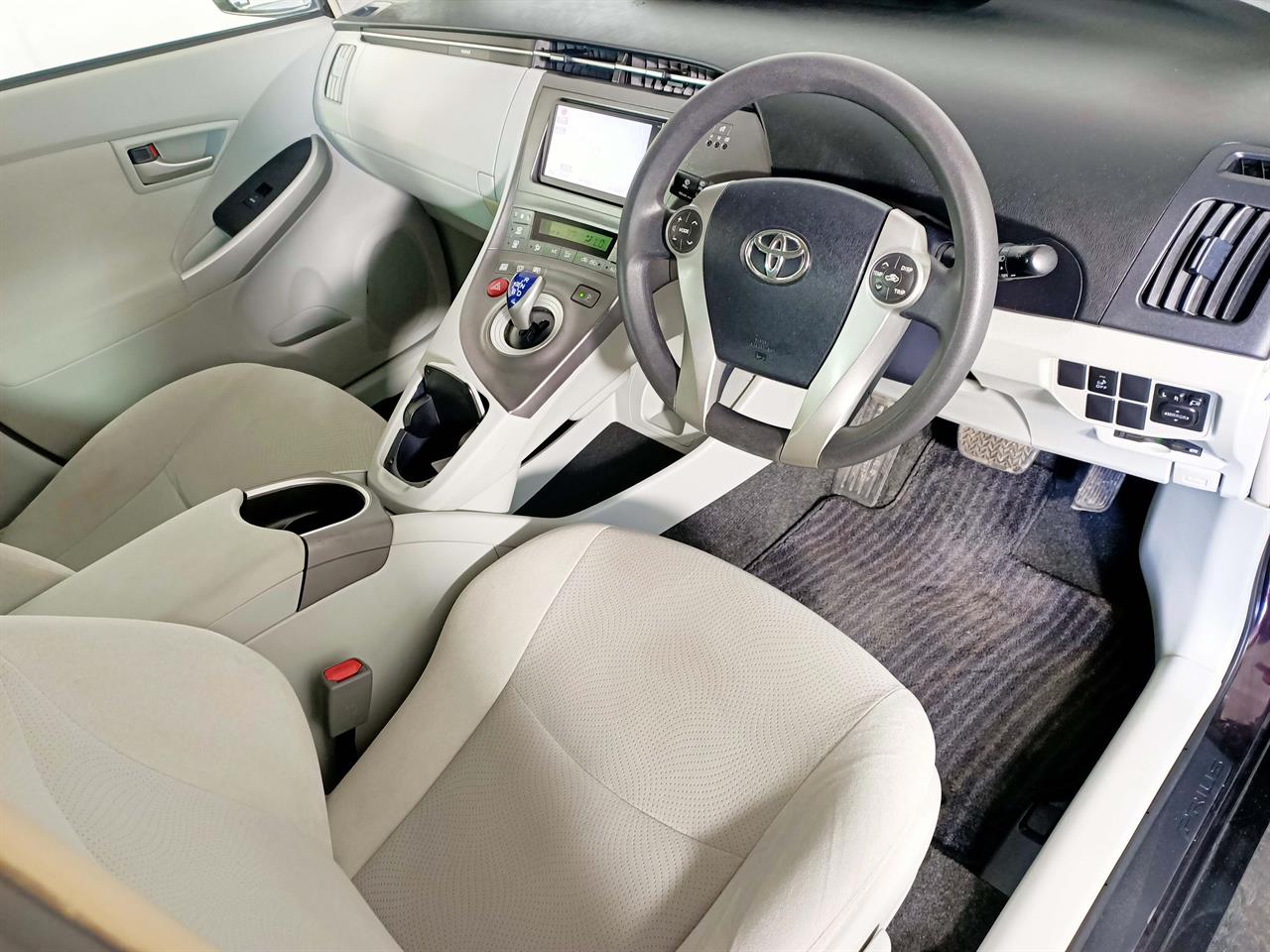 2014 Toyota Prius Hybrid