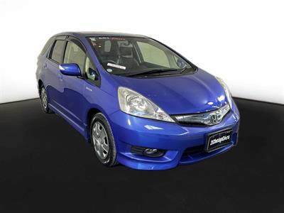 2013 Honda Fit Jazz Shuttle Hybrid