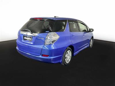 2013 Honda Fit Jazz Shuttle Hybrid