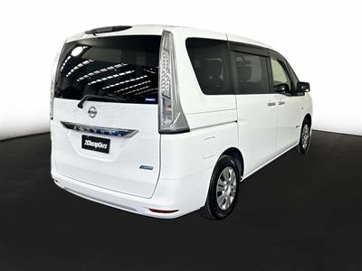 2013 Nissan Serena Hybrid