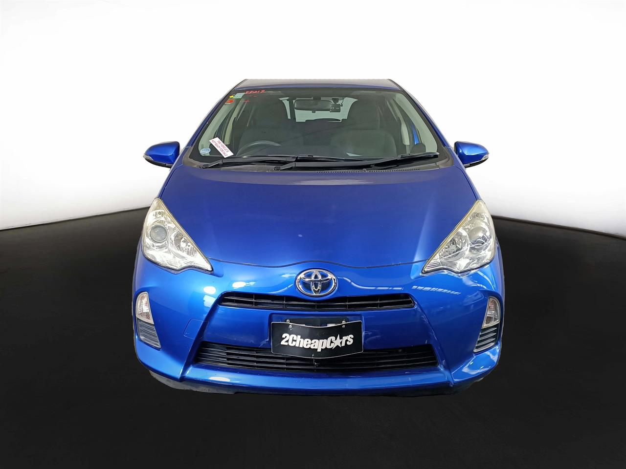 2014 Toyota Aqua Hybrid