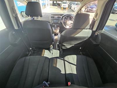 2013 Mazda Premacy 