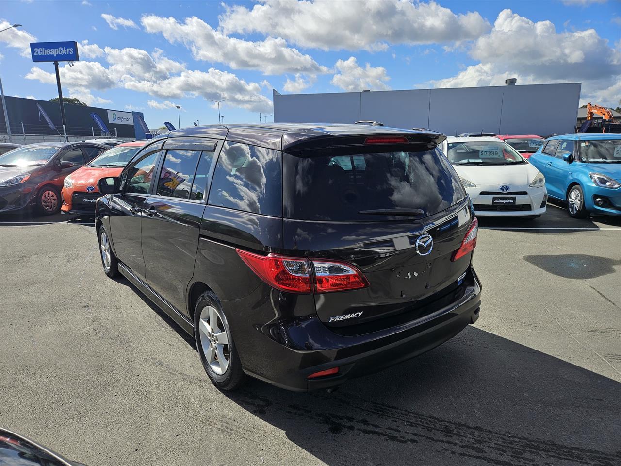 2013 Mazda Premacy 