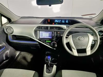 2014 Toyota Aqua Hybrid