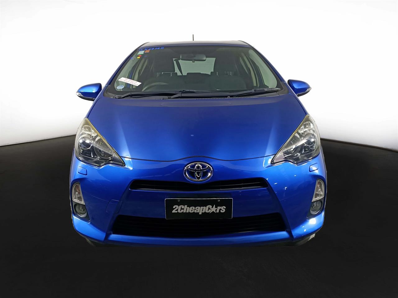 2014 Toyota Aqua Hybrid