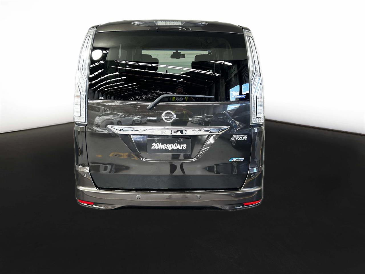 2014 Nissan Serena Hybrid