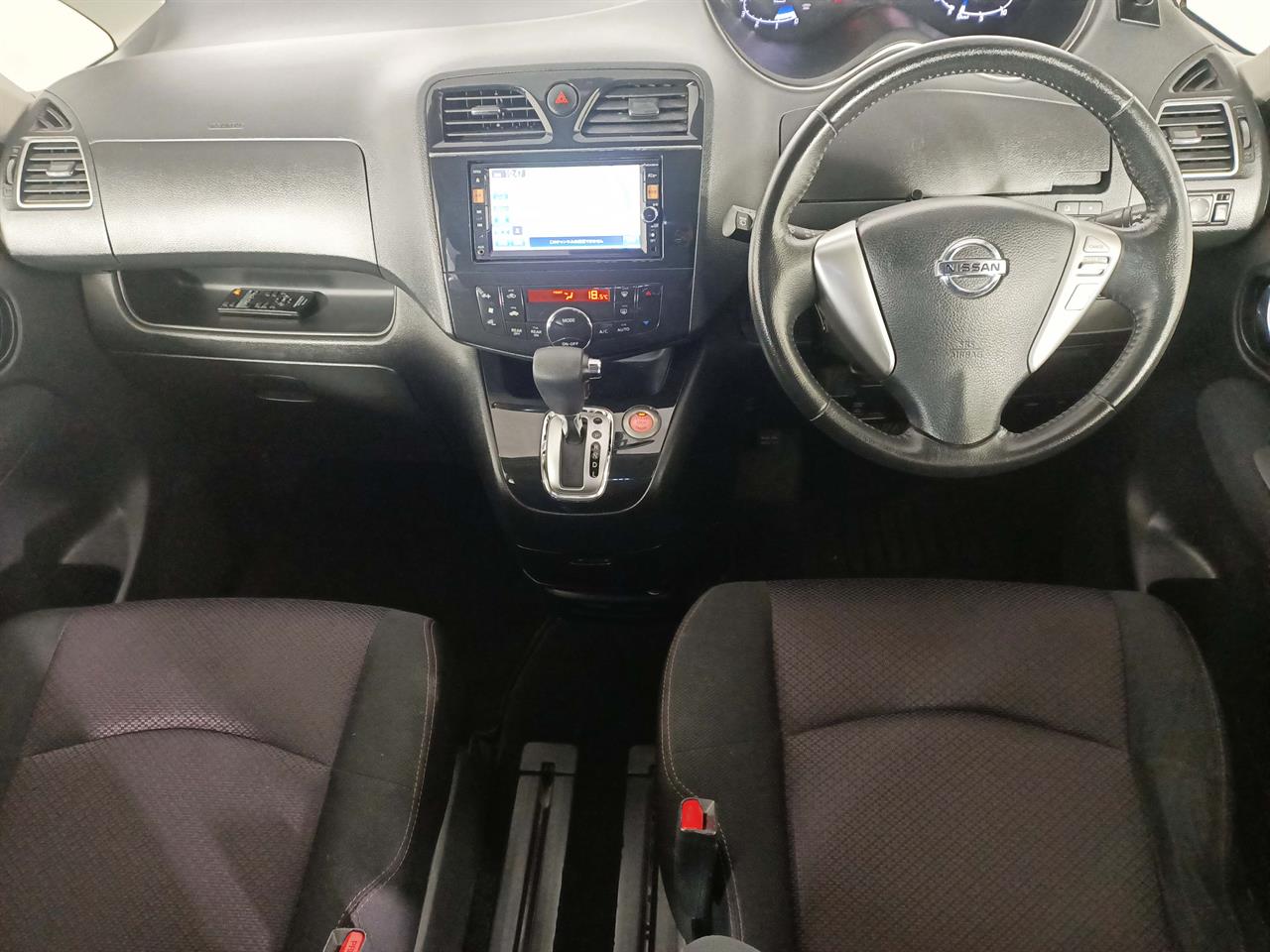 2012 Nissan Serena 