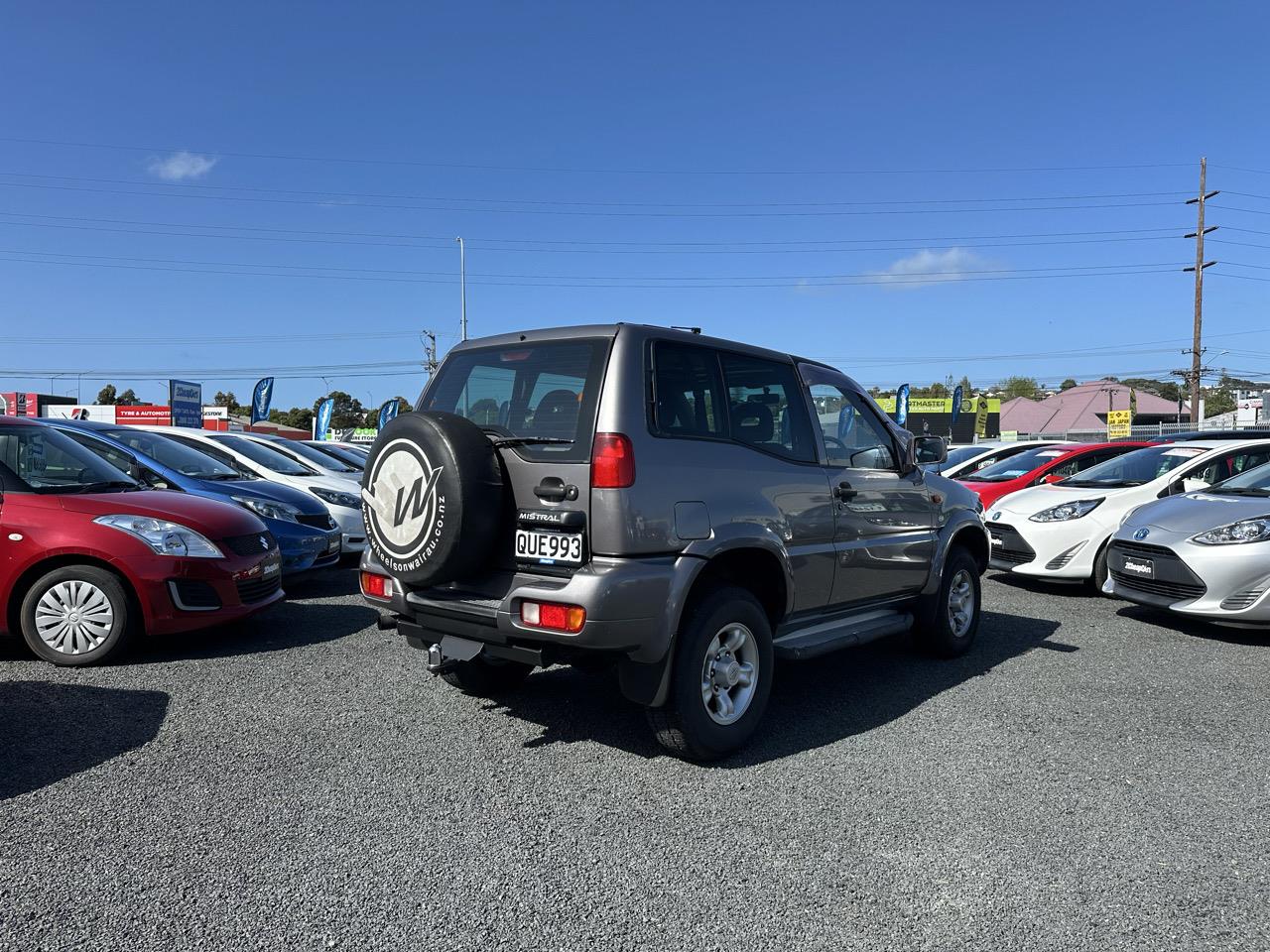 1998 Nissan Mistral 4WD