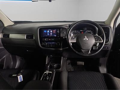 2014 Mitsubishi Outlander 4WD 7seaters