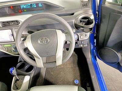 2014 Toyota Aqua Hybrid